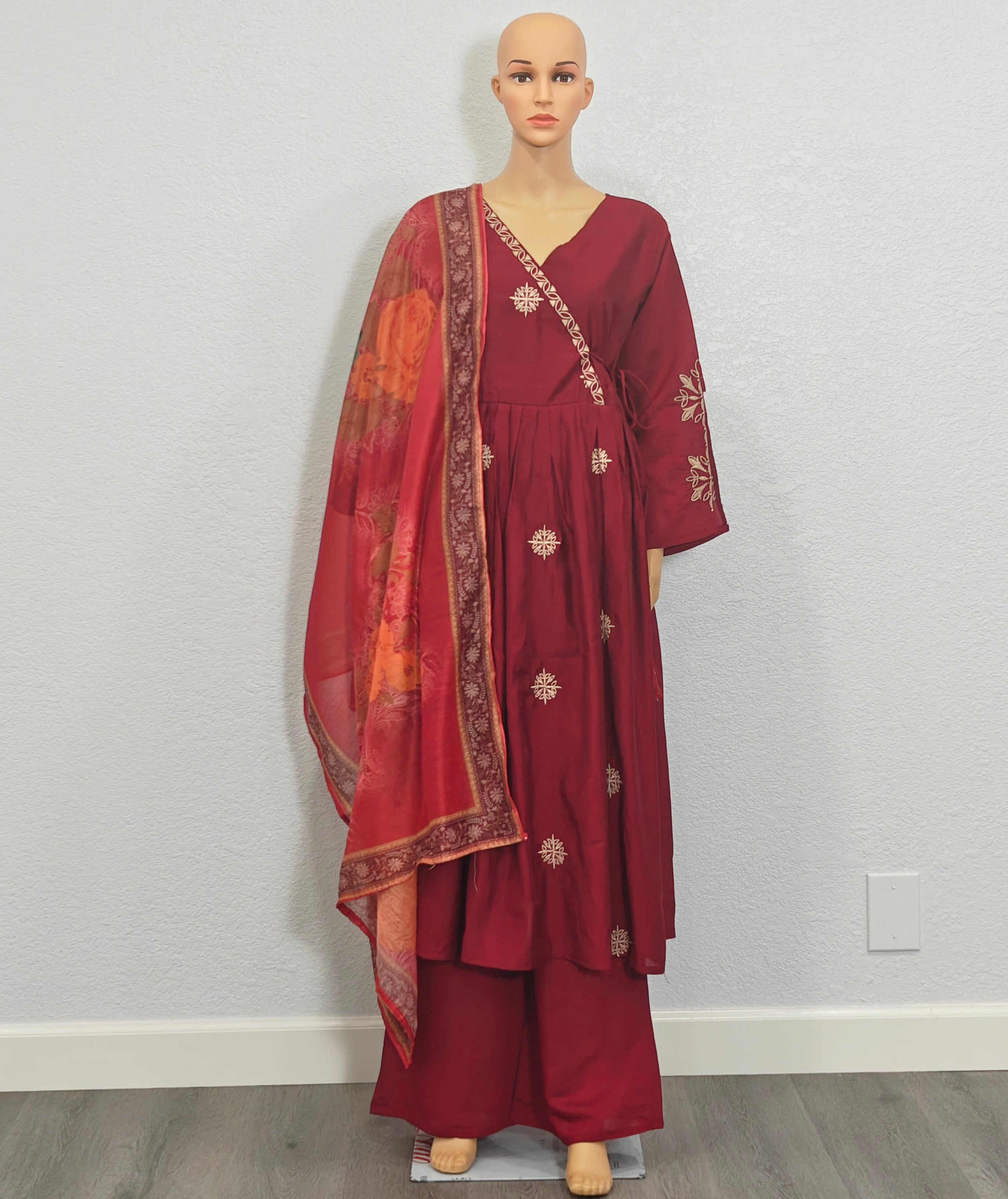 Kurta set with Dupatta(Maroon Embroidered Kurta Set with Dupatta)