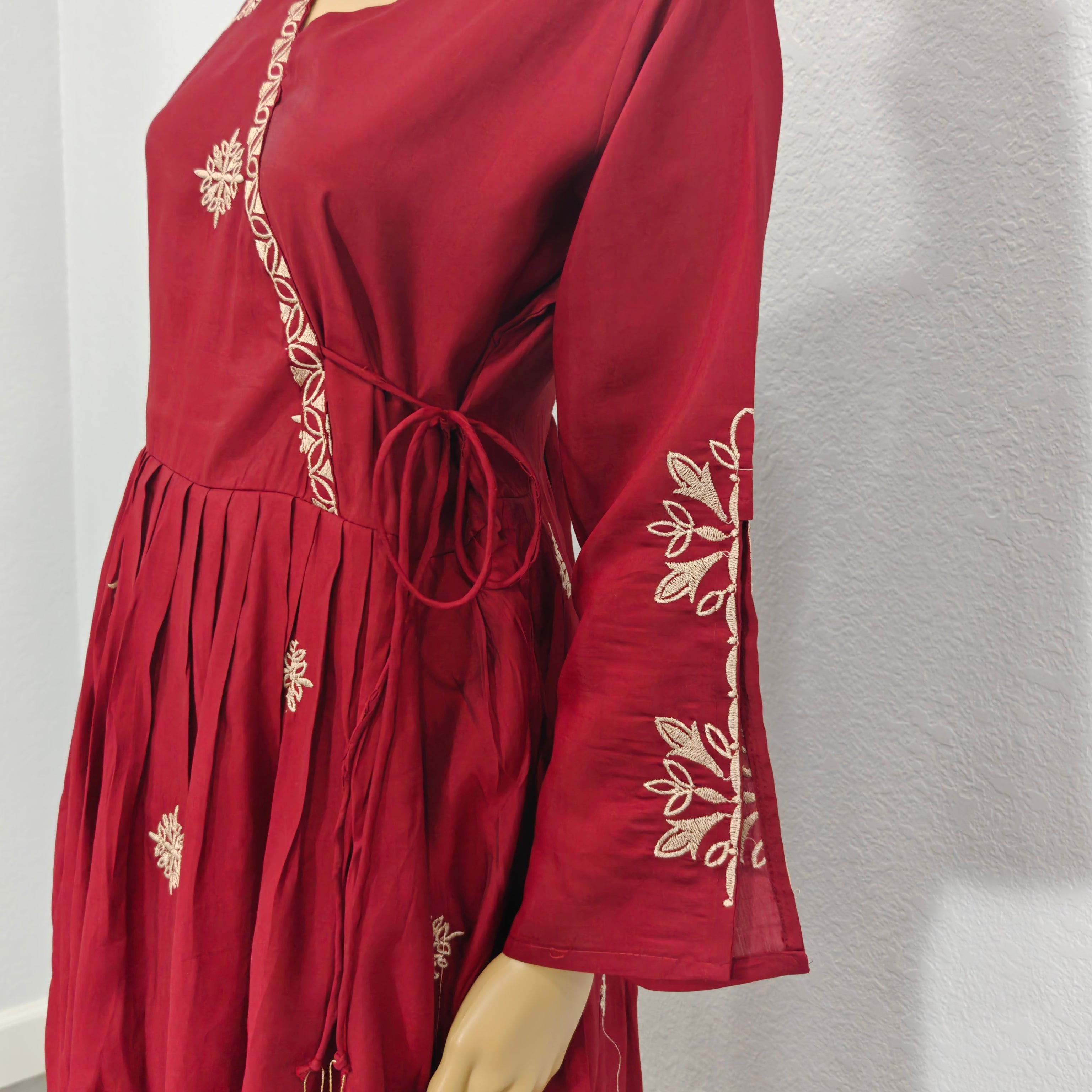 Kurta set with Dupatta(Maroon Embroidered Kurta Set with Dupatta)