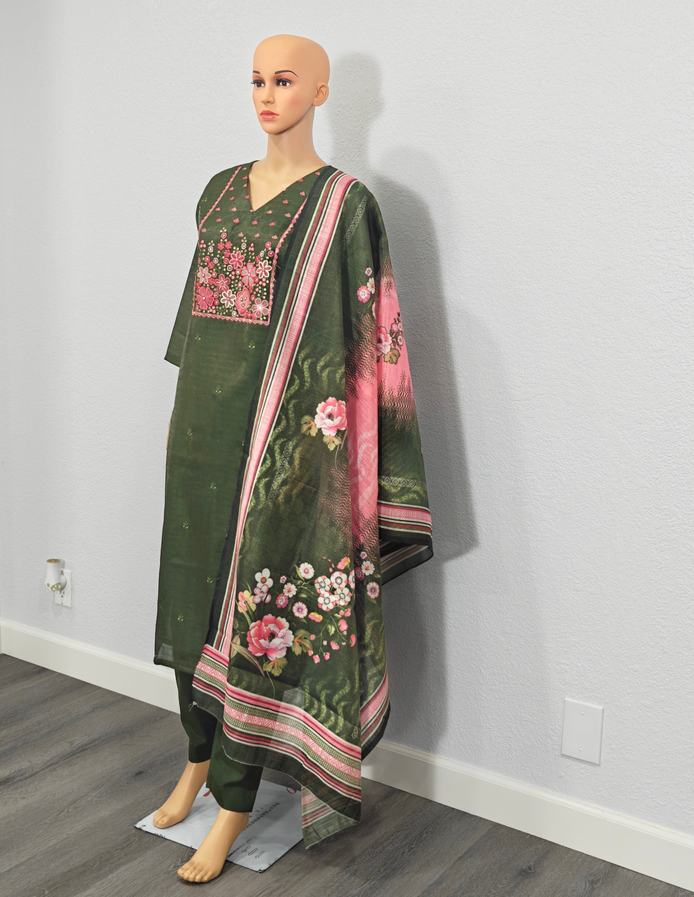 Kurta set with dupatta (Olive Green Floral Kurta Set with Dupatta)