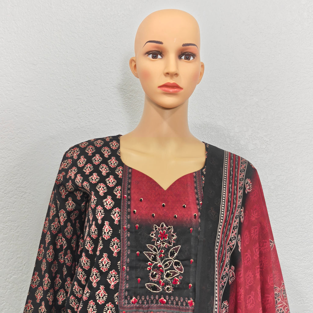 Kurta set with Dupatta (Black & Maroon Printed Kurta Set with Dupatta)