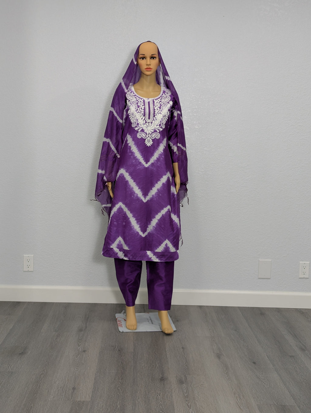 Kurta set with Dupatta set(Purple Tie-Dye Kurta Set with Dupatta)