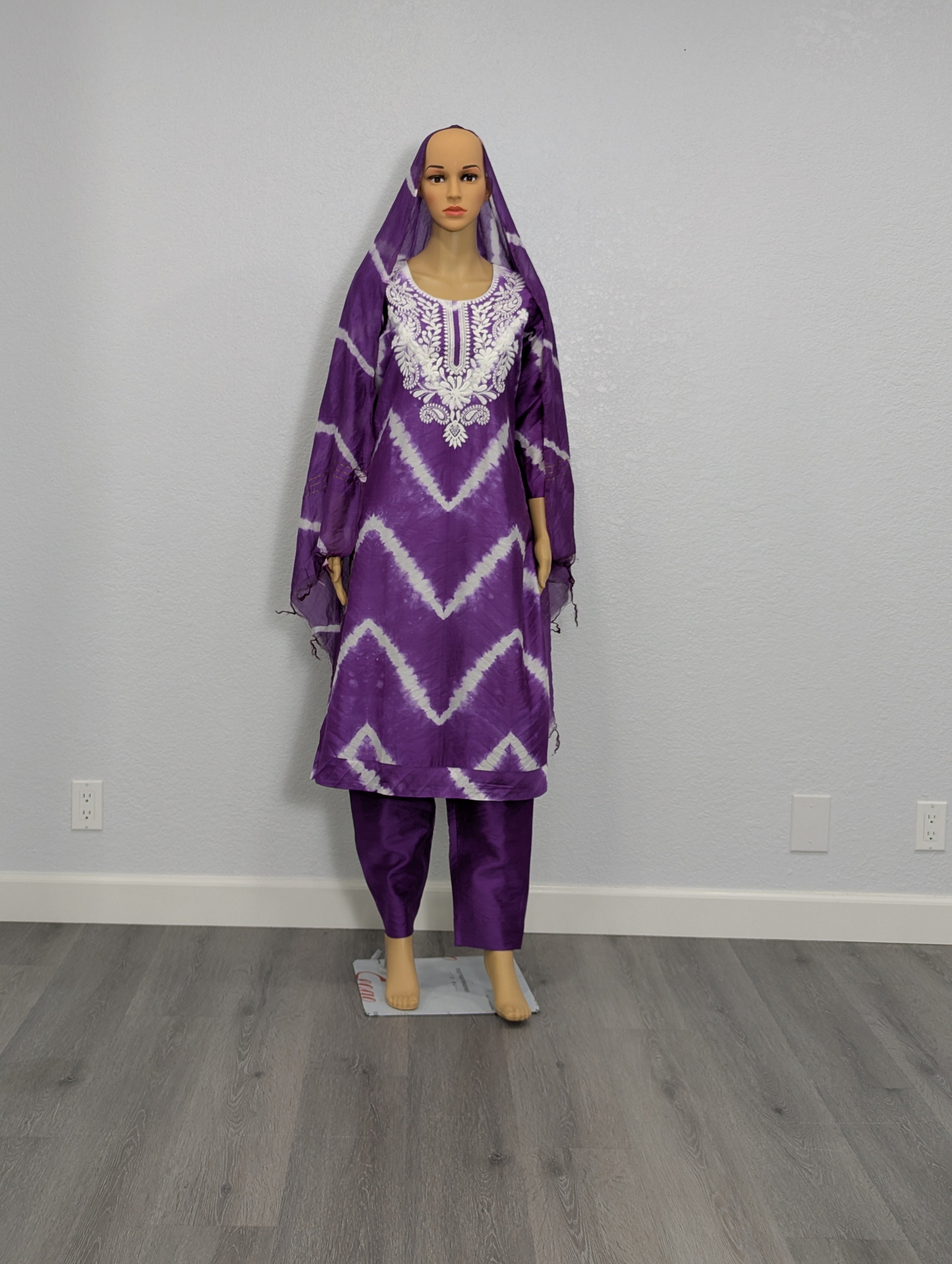 Kurta set with Dupatta set(Purple Tie-Dye Kurta Set with Dupatta)