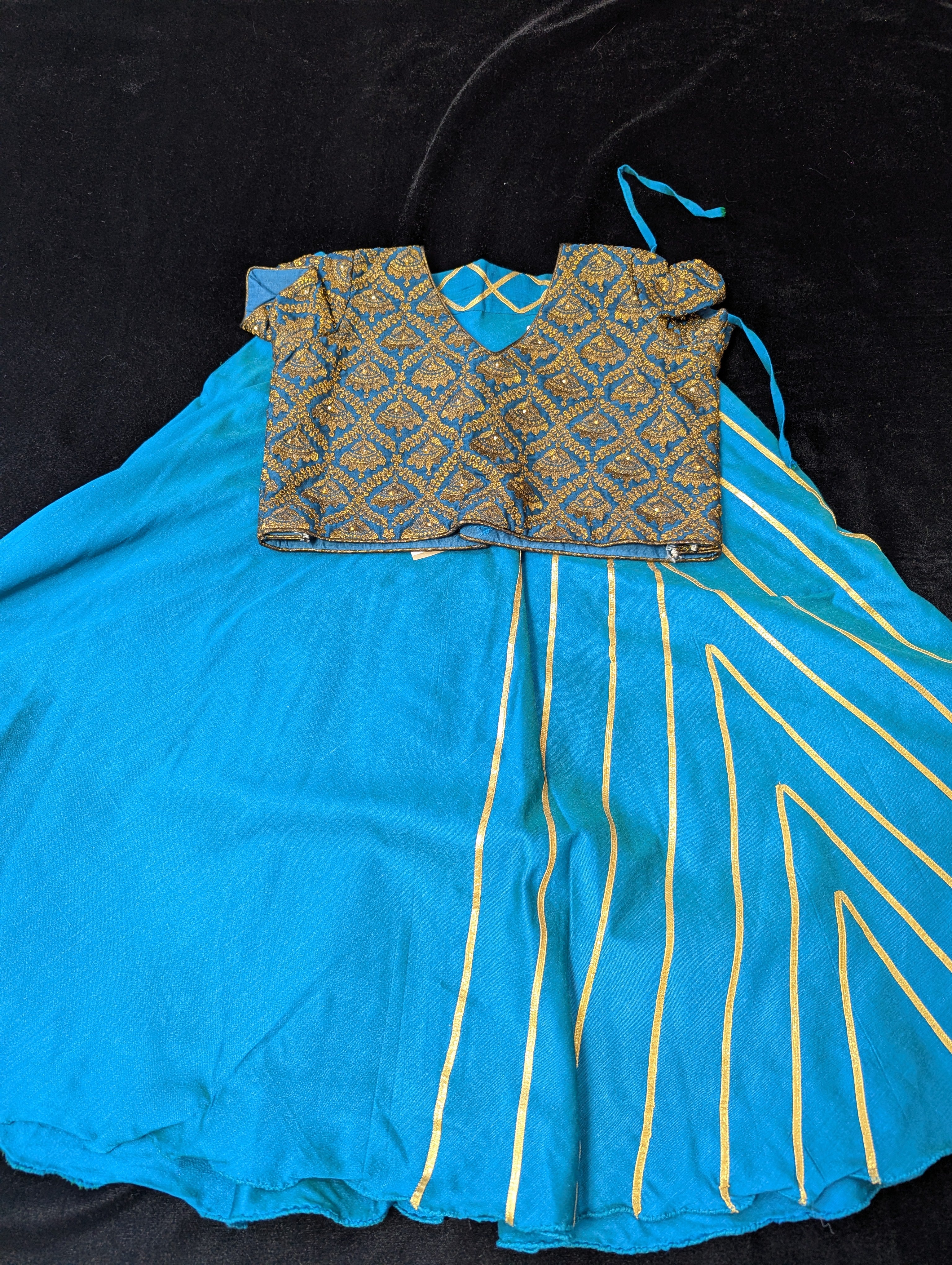 Kids Pattu pavadai(Blue Umbrella skirt and top)