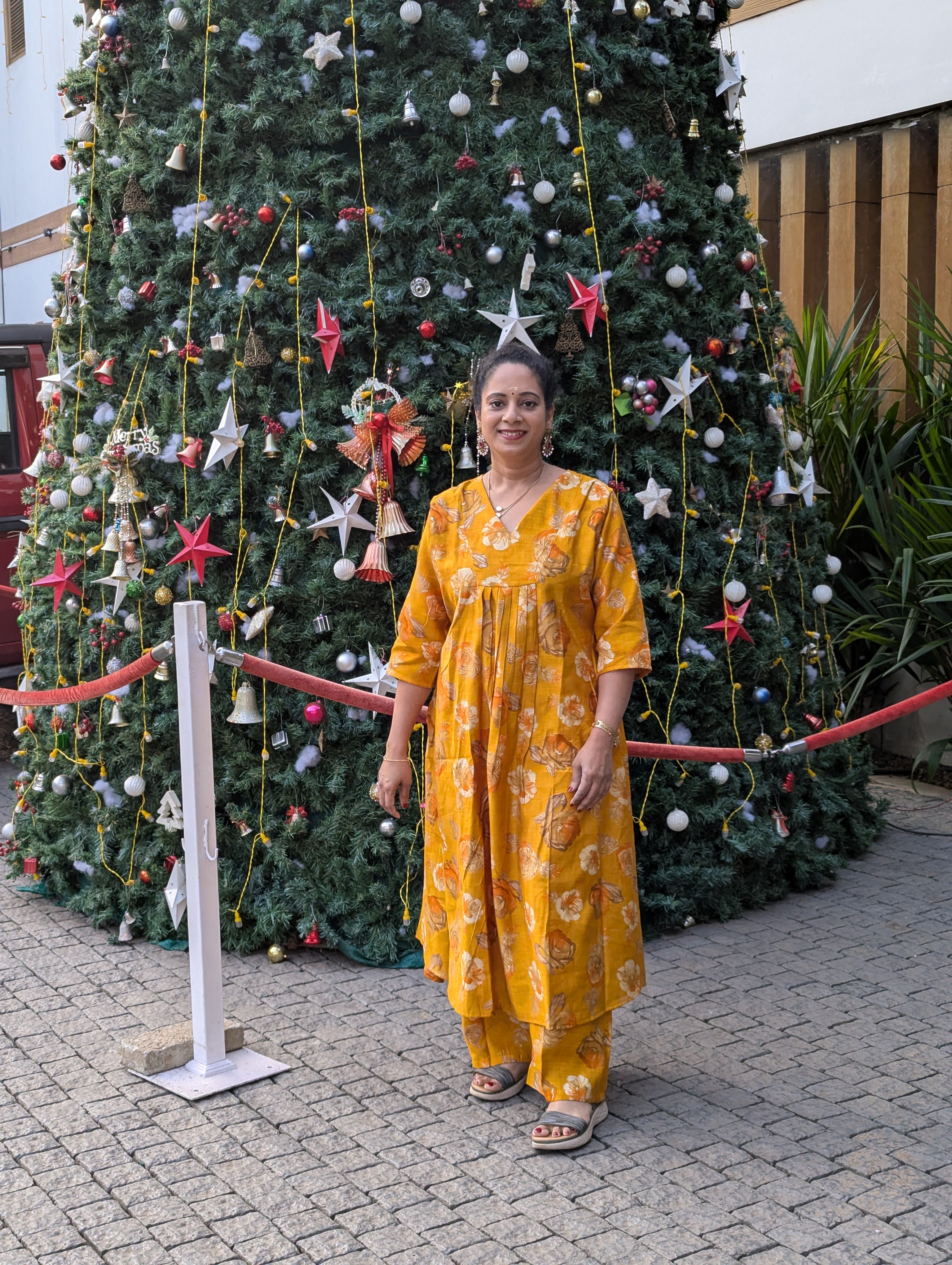 Kurta/Kurti set (Mustard Yellow Floral Printed Co-ord Kurti Set)
